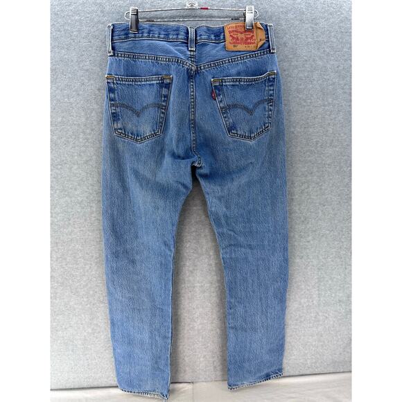 Levi's 501 Men's sz 30x32 Medium Wash Straight Cut Jeans Classic 4 Button - Picture 3 of 7